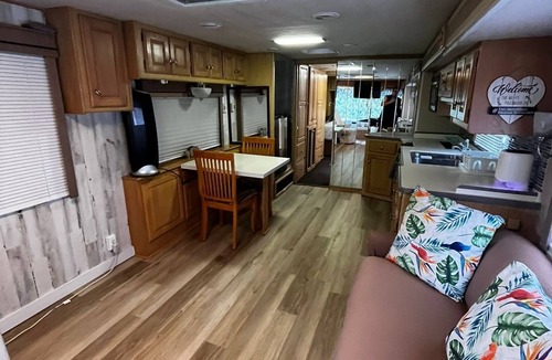 Ludlam House | COZY MOTOR HOME.