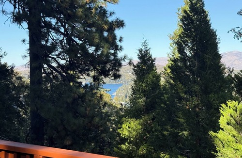 Arrowhead Villas Cabin | Cozy Mountain Cabin with Lake Views & Private Deck
