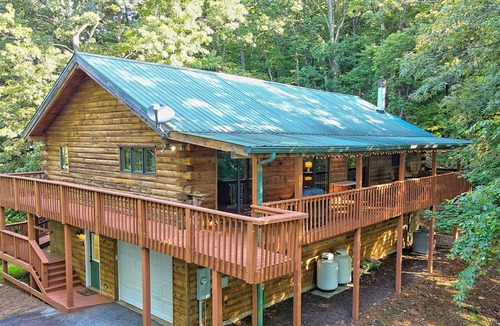 Wiley Cabin | Cozy Mountain Cabin