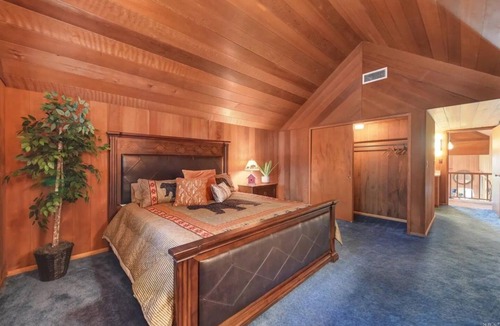 Nevada City Ski Chalet | Cozy mountain chalet surrounded by Tahoe National Forest with a stunning view