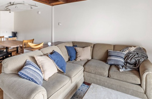 Bolton Valley Condo | Cozy mountain condo w/ski access & patio