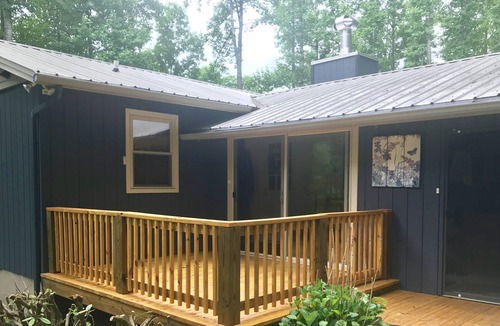 Wolf Laurel House | Cozy Mountain Cottage with Fenced Backyard in Wolf Laure Resort