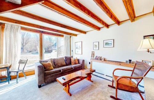 Proctorsville Apartment | Cozy Mountain Getaway