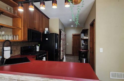 Tate House | Cozy Mountain Getaway