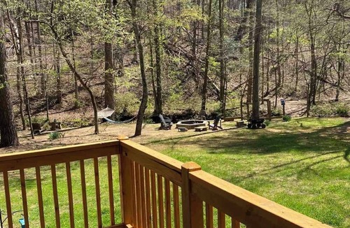 Tate House | Cozy Mountain Getaway