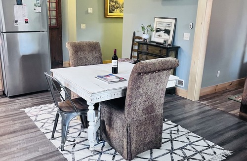 Waterbury Apartment | Cozy Mountain Getaway