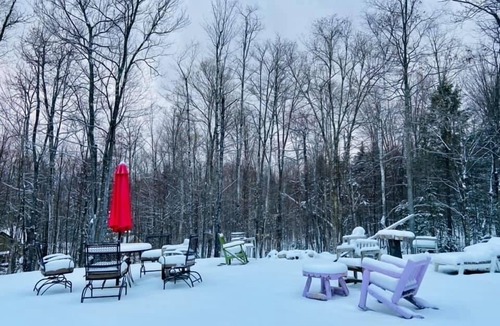 Waterbury Apartment | Cozy Mountain Getaway