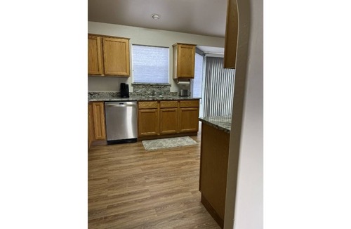 Zuzax House | Cozy Mountain Home 2 Bedroom with Fireplace 20 min to Albuquerque