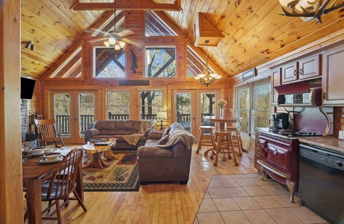 Hemlock Hills Cabin | Cozy Mountain Retreat with Private Hot Tub