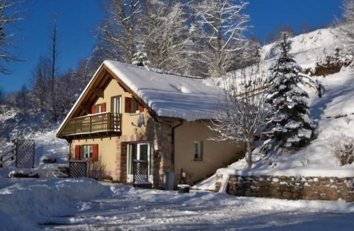 Lubine Cottage | Cozy Mountain Retreat in Lubine: 2BR, Wi-Fi, Fireplace, Near Ski Resorts & Hiking Trails