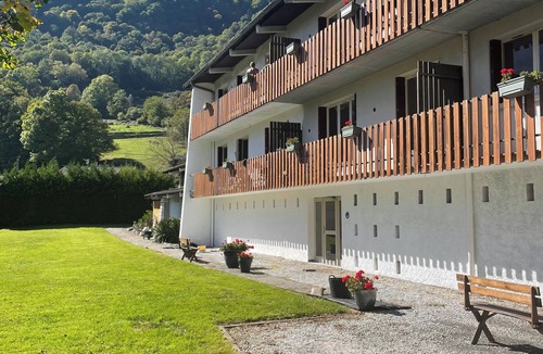 Saint-Beat Apartment | Cozy Mountain View 3-bedroom Pyrenees Apartment