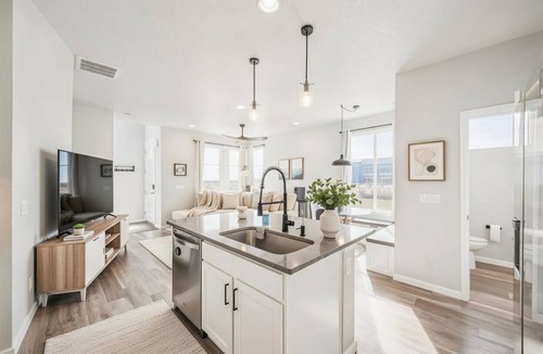 Arvada House | Cozy Mountain View Getaway!