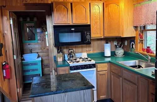 Cairnbrook Cabin | Cozy Mountaintop Retreat
