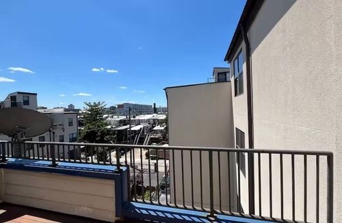 Downtown Baltimore House | Cozy Mt. Vernon Townhome