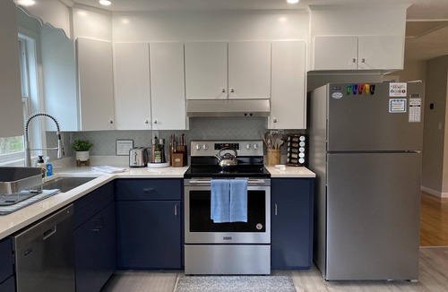 Old Mystic House | Cozy Mystic Retreat - Near Farms & Downtown Mystic