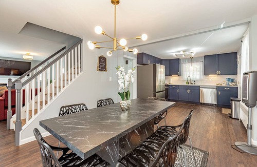 Central Manchester House | Cozy Nest ~ 3.5BR & 2Bath Home ~ Manchester CT