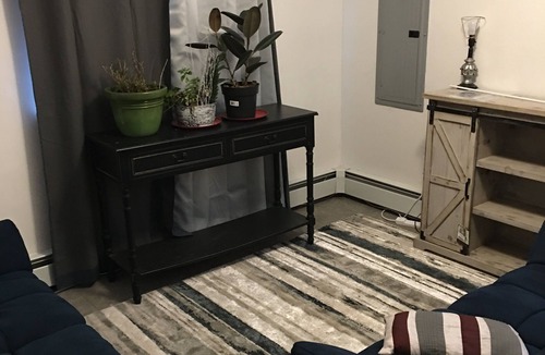 North Bay Shore Apartment | Cozy Nesting Getaway