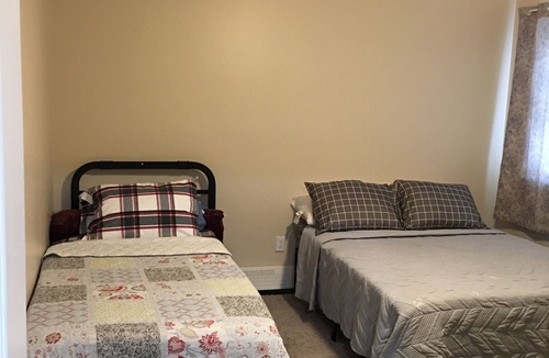 North Bay Shore Apartment | Cozy Nesting Getaway