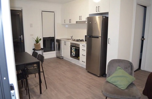 Bowenfels House | Cozy new 3 bedroom villa in secure complex.