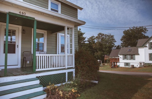 Tilton House | Cozy New England Home
