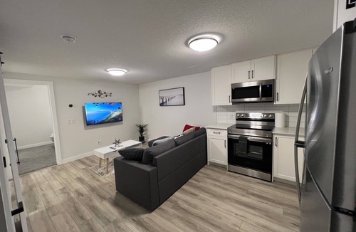 Calgary Apartment | Cozy New Suite in NW Calgary