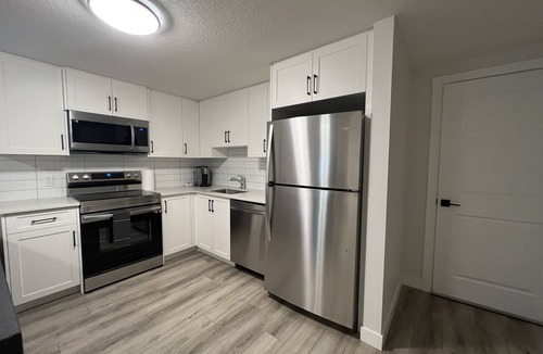 Calgary Apartment | Cozy New Suite in NW Calgary