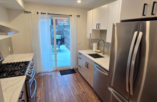 Newbold House | Cozy Newbold Home, Premier World Cup Discounts less than 3 miles from Stadiums