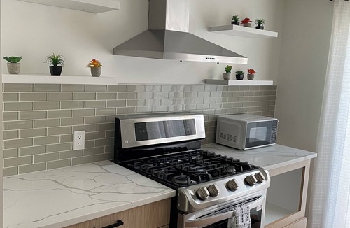 Newbold House | Cozy Newbold Home, Premier World Cup Discounts less than 3 miles from Stadiums
