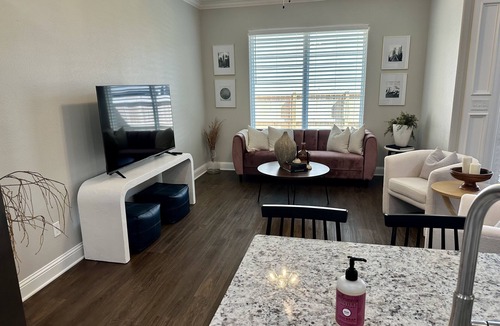 Tyler House | Cozy newly built townhome