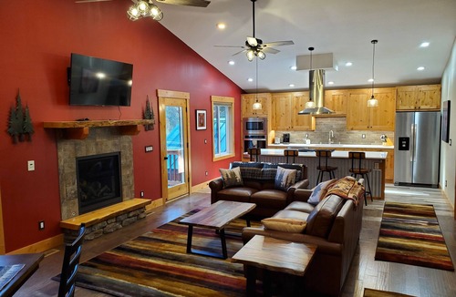Leavenworth Ski Chalet | Cozy, newly constructed luxury cabin with deck & forest views, private setting.