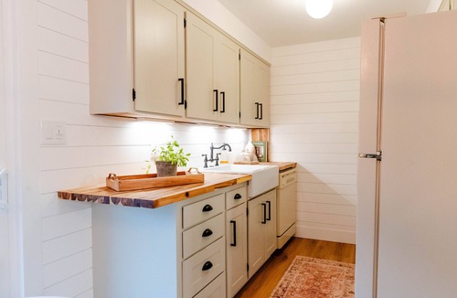 Milwaukie House | Cozy Newly Remodeled Duplex