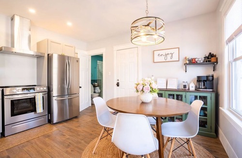 Oakdale Apartment | Cozy Newly Renovated 1st Floor Apt