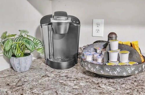Newnan House | Cozy Newnan Retreat