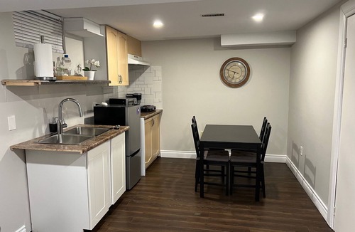 Thorold House | Cozy Niagara Home|6 Beds|2.5 Bath|15 mins to Falls