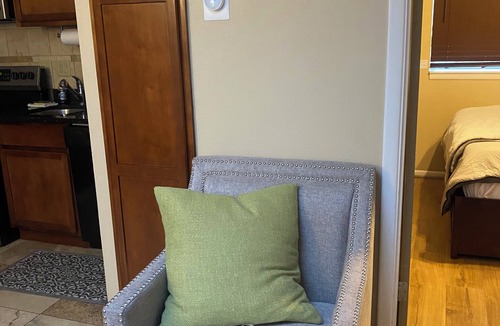 Nob Hill Condo | Cozy Nob Hill Condo close to UNM