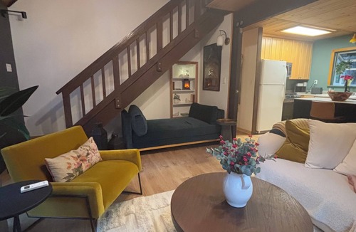 Nevada City House | Cozy Nordic Cabin near Scotts Flat Lake with Pickleball/Basketball Court!