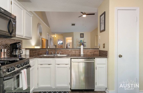 Wells Branch Apartment | Cozy North Austin Home | Pet-Friendly | Grill | Close to Shopping & Trails
