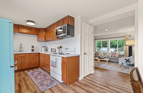 Olympic Hills House | Cozy North Seattle Rambler with Spacious Yard