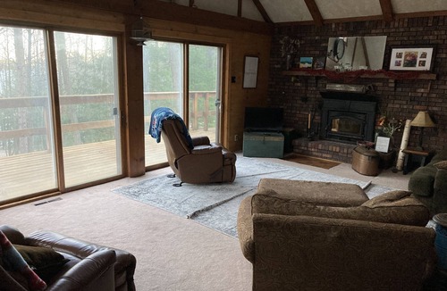 Abrams Cabin | Cozy Northwoods Cabin