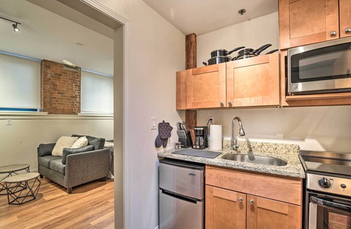 Norwalk Apartment | Cozy Norwalk Studio ~ 3 Mi to Beach!