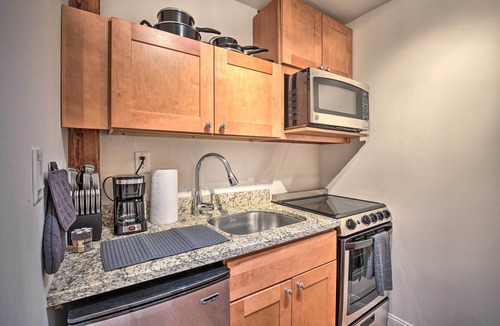 Norwalk Apartment | Cozy Norwalk Studio ~ 3 Mi to Beach!