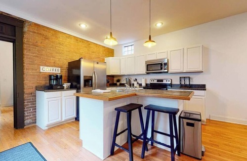 Phoenix Hill House | Cozy NuLu Getaway | Private Yard + Free Parking