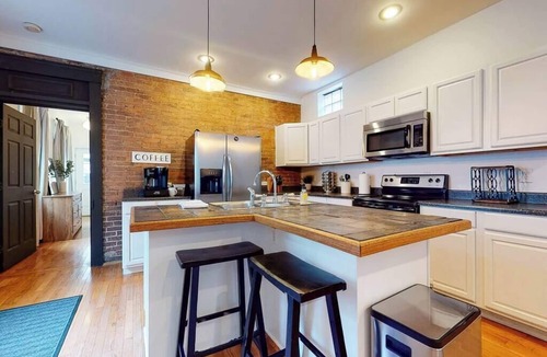 Phoenix Hill House | Cozy NuLu Getaway | Private Yard + Free Parking