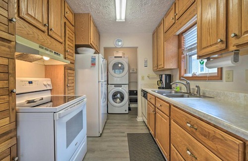 Yaupon Beach House | Cozy Oak Island House < 1 Mi to Beaches!