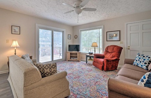 Yaupon Beach House | Cozy Oak Island House < 1 Mi to Beaches!