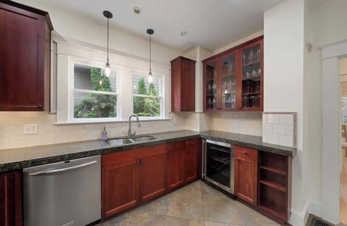 Corbett - Terwilliger - Lair Hill House | Cozy Oasis - 5BD Pet-Friendly Home - Arcade