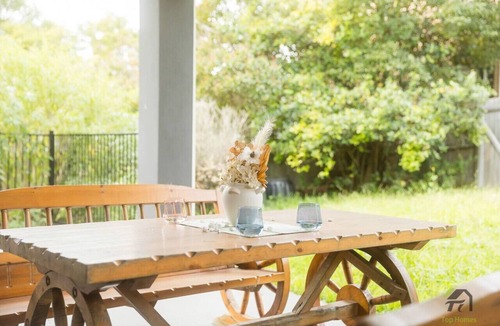 Ryde House | Cozy Oasis in Great Location with fun