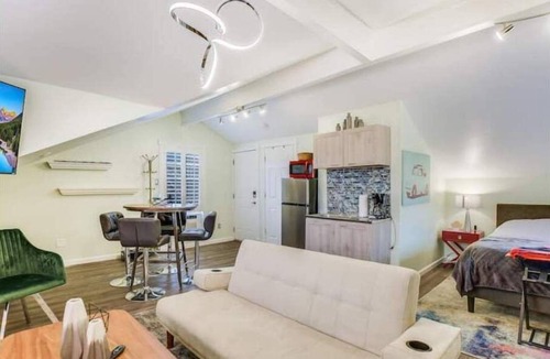 Buda Apartment | Cozy Oasis in SE Austin