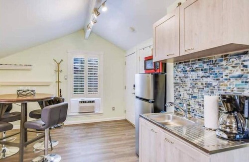 Buda Apartment | Cozy Oasis in SE Austin