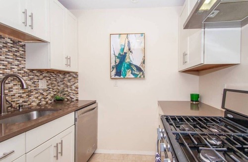 Highland Park House | Cozy Oasis | Near South End